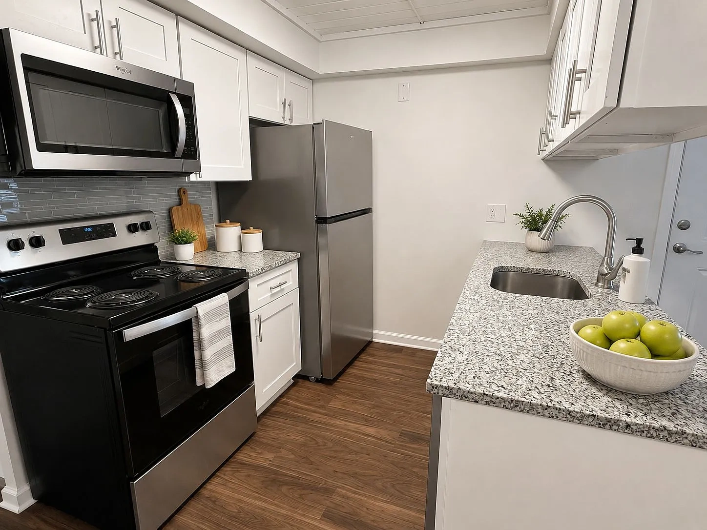 Merriman Valley Apartments & Townhomes – photo 3
