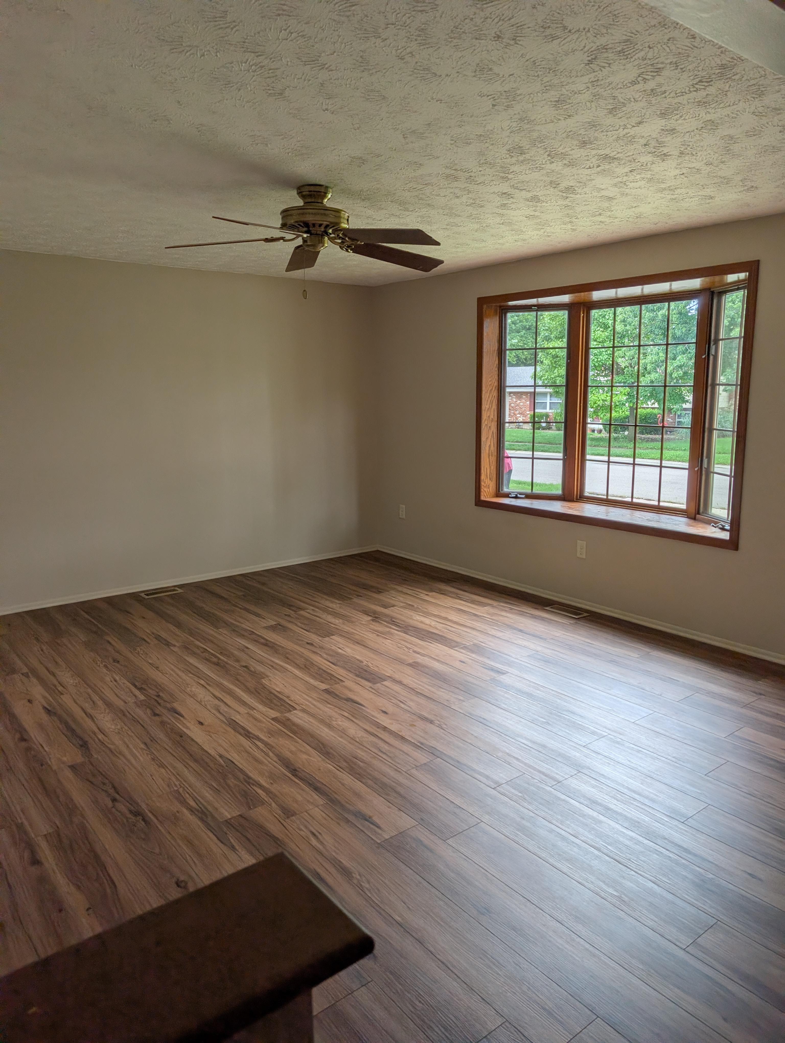 549 Poplar Dr – photo 4