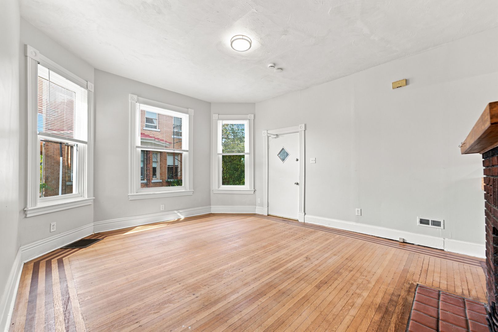 67 Oregon Ave unit Unit 2 – photo 3