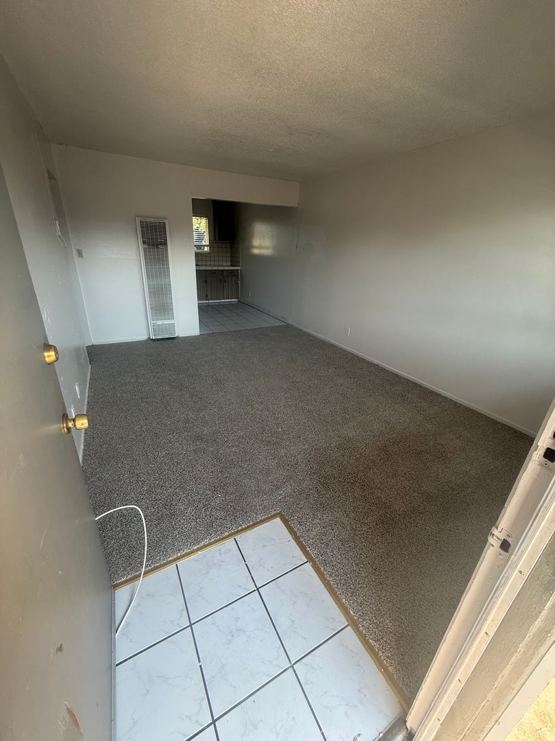 1298 Tripp Ave unit 11 – photo 3