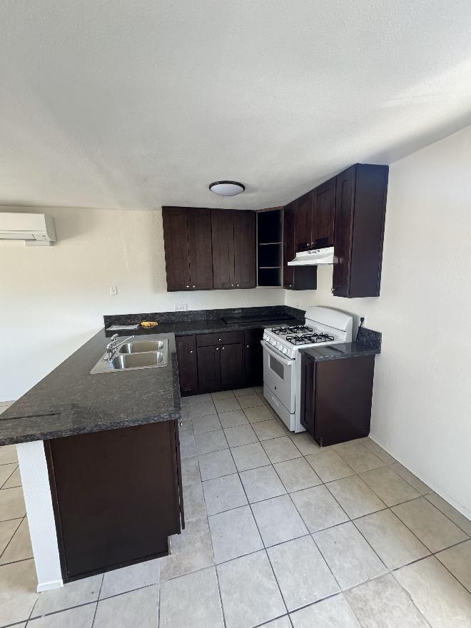 163 E 15th St – photo 5