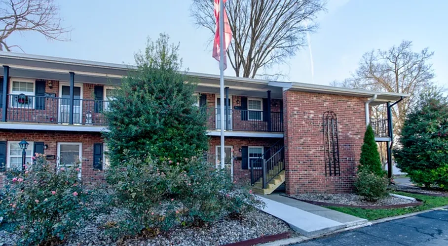 Gaslight Square Apartments – photo 1