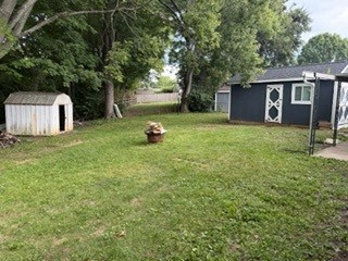 210 W Factory Rd – photo 2