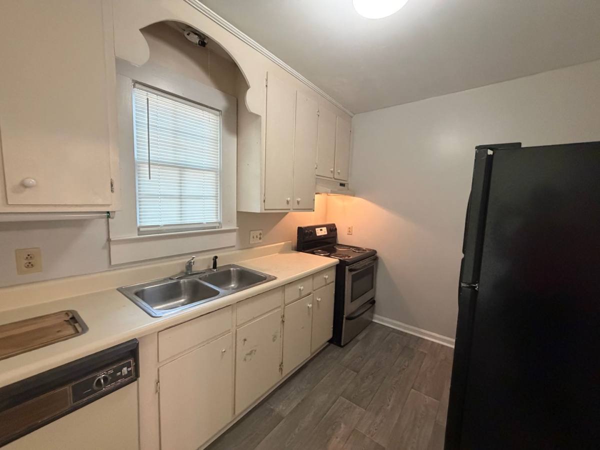 941 Hill Park unit 2 – photo 2