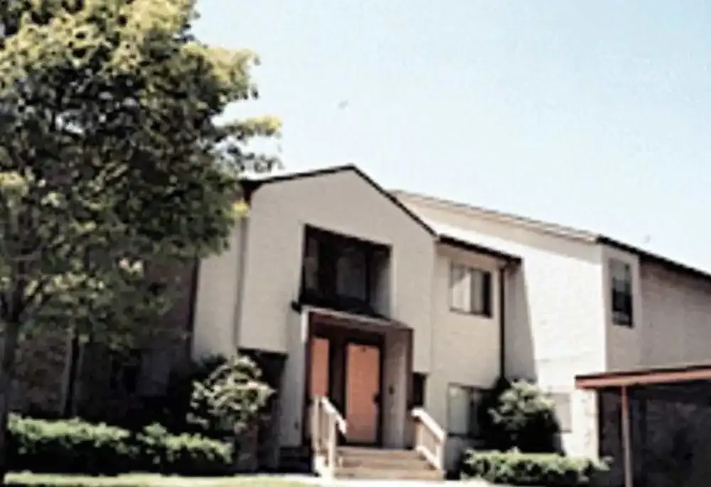 Woodcrest Apartments – photo 2