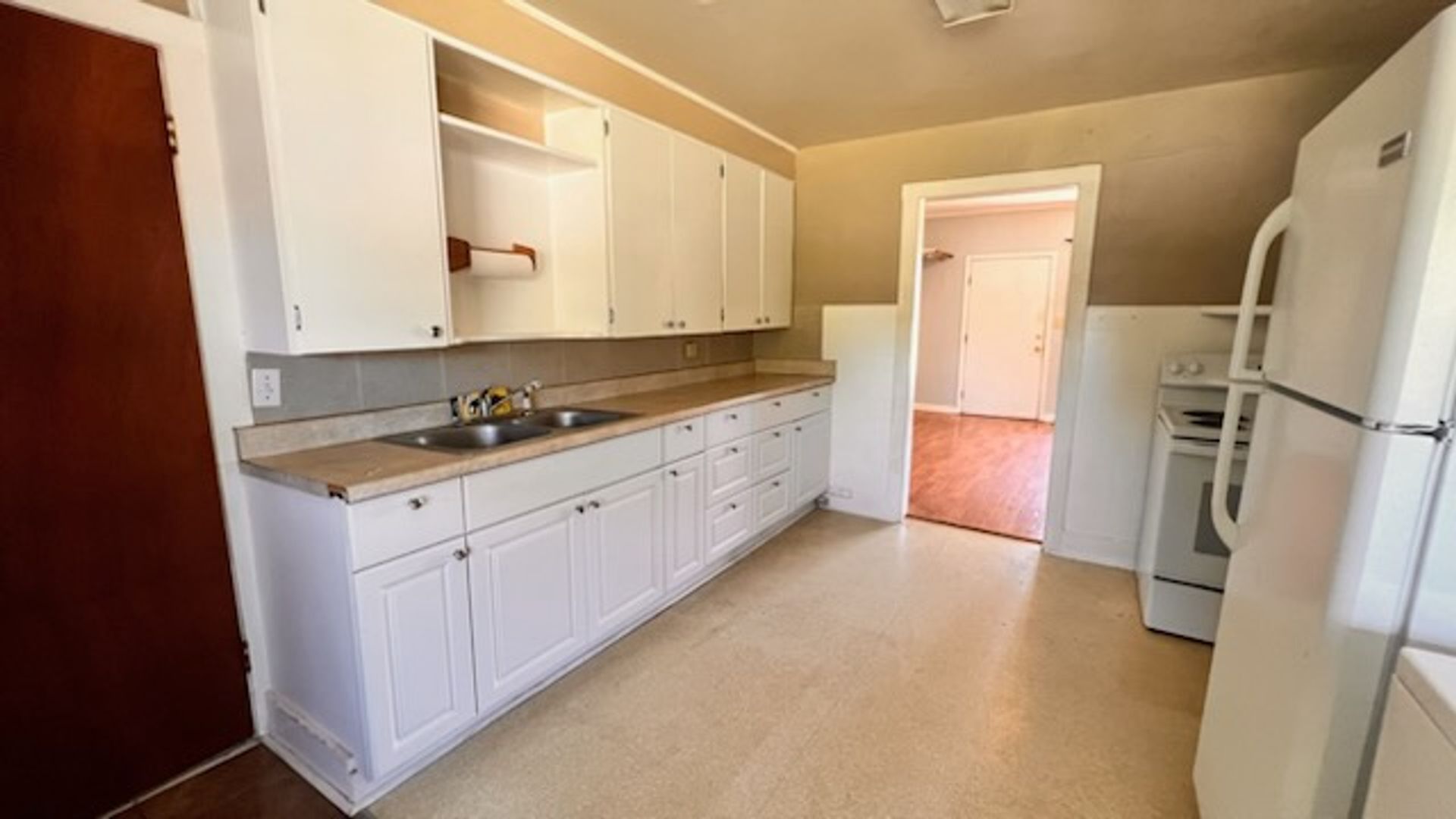2521 E Sharp Ave unit 2523 E. Sharp Ave – photo 3