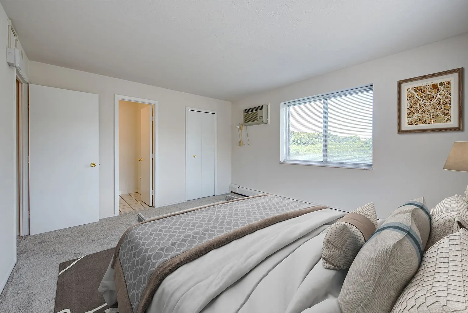 North Church Towers Apartments – photo 4