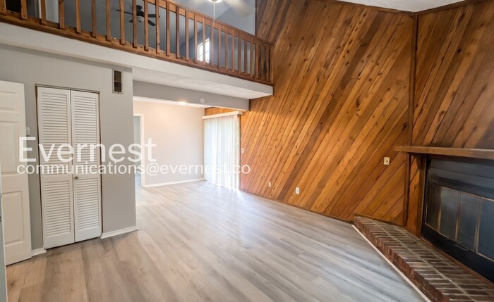 3380 Shadowlawn Dr unit 2 – photo 4
