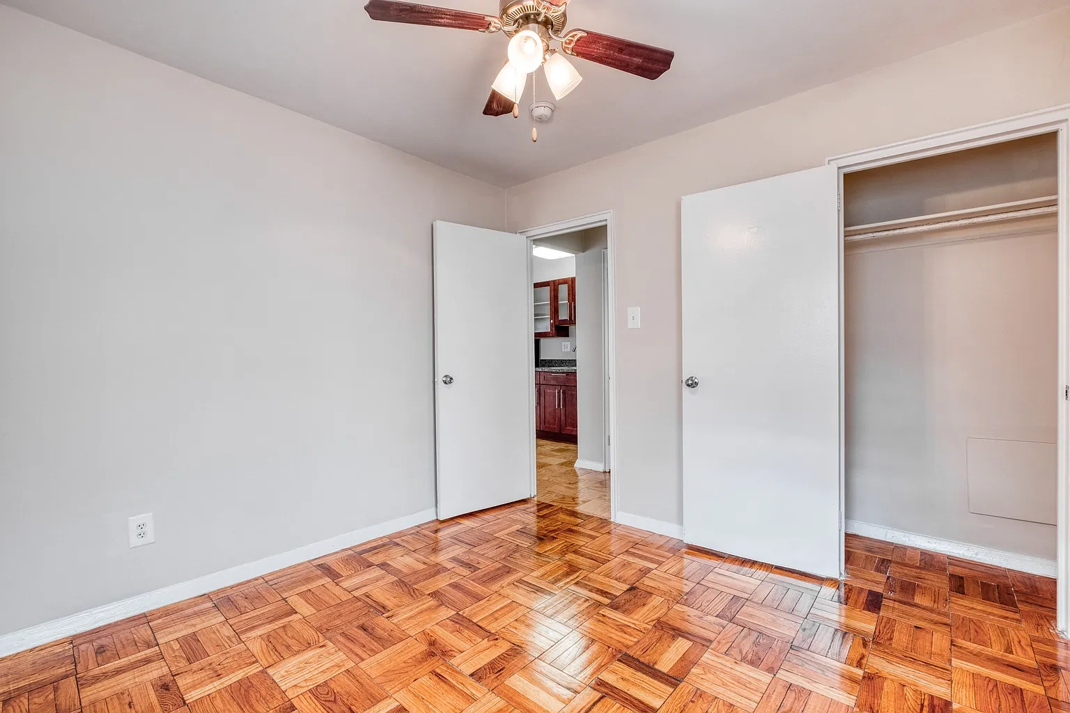 Capital Plaza Apartments – photo 3
