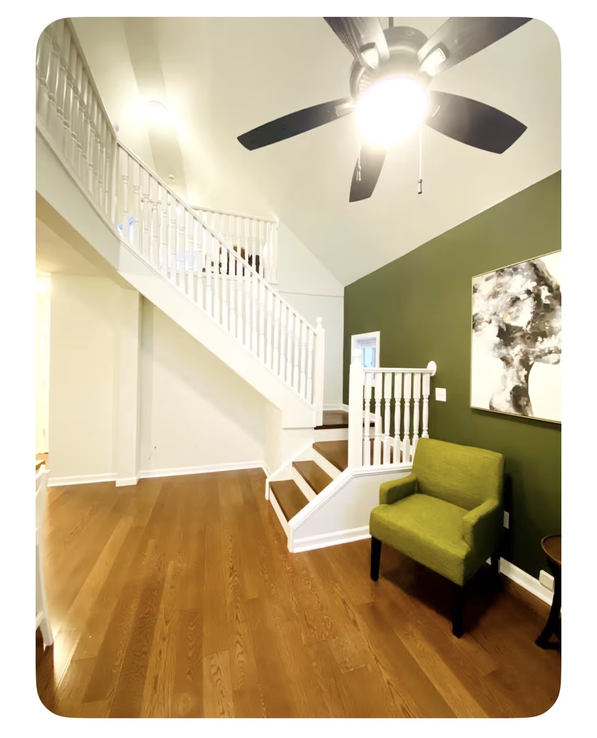 3 Leslie St – photo 1