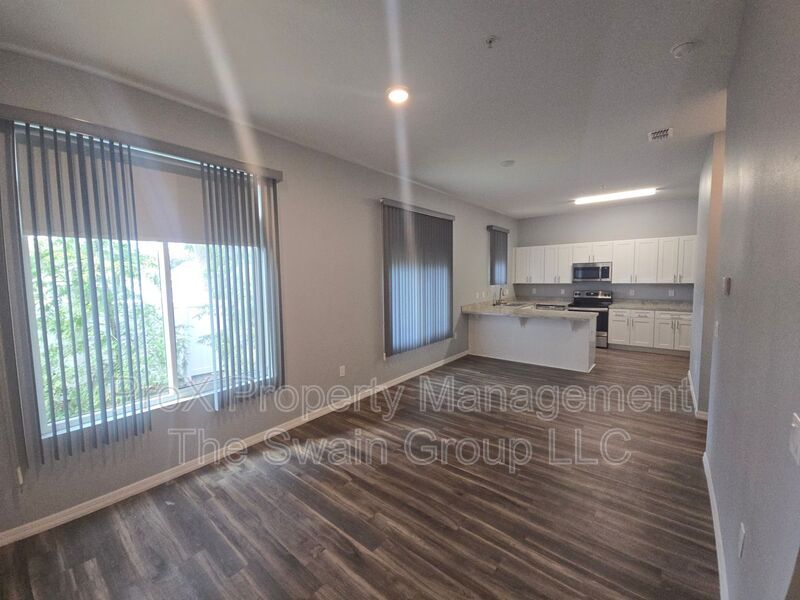 750 Ave C SW unit 101 – photo 2