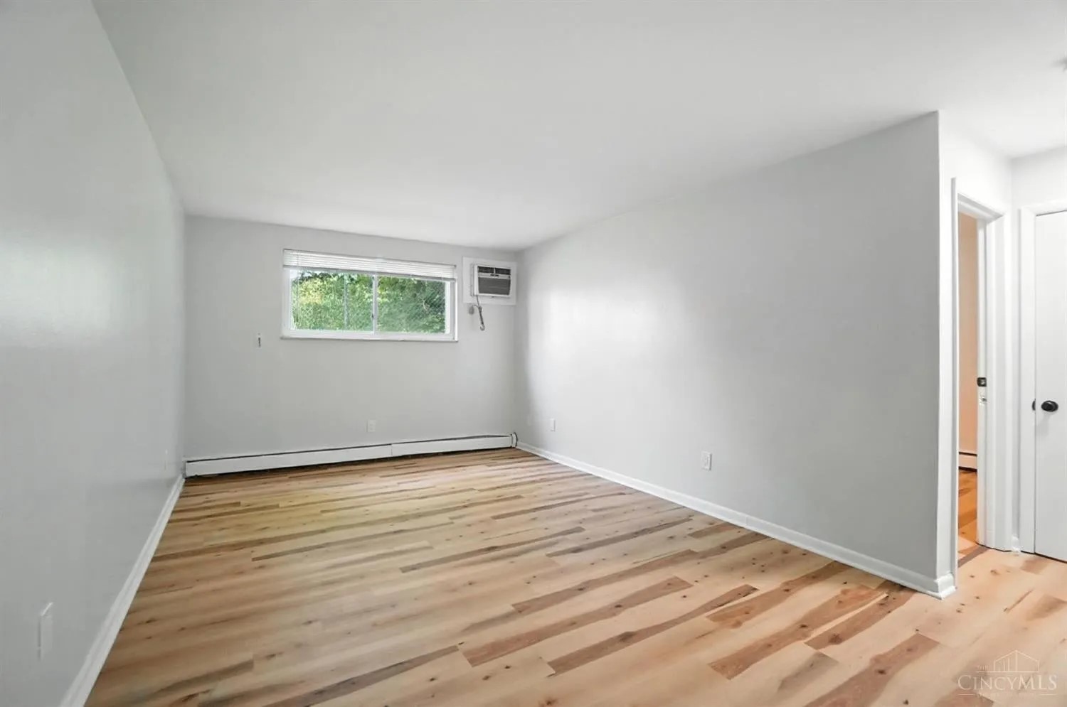 506 Main St unit 6 – photo 4