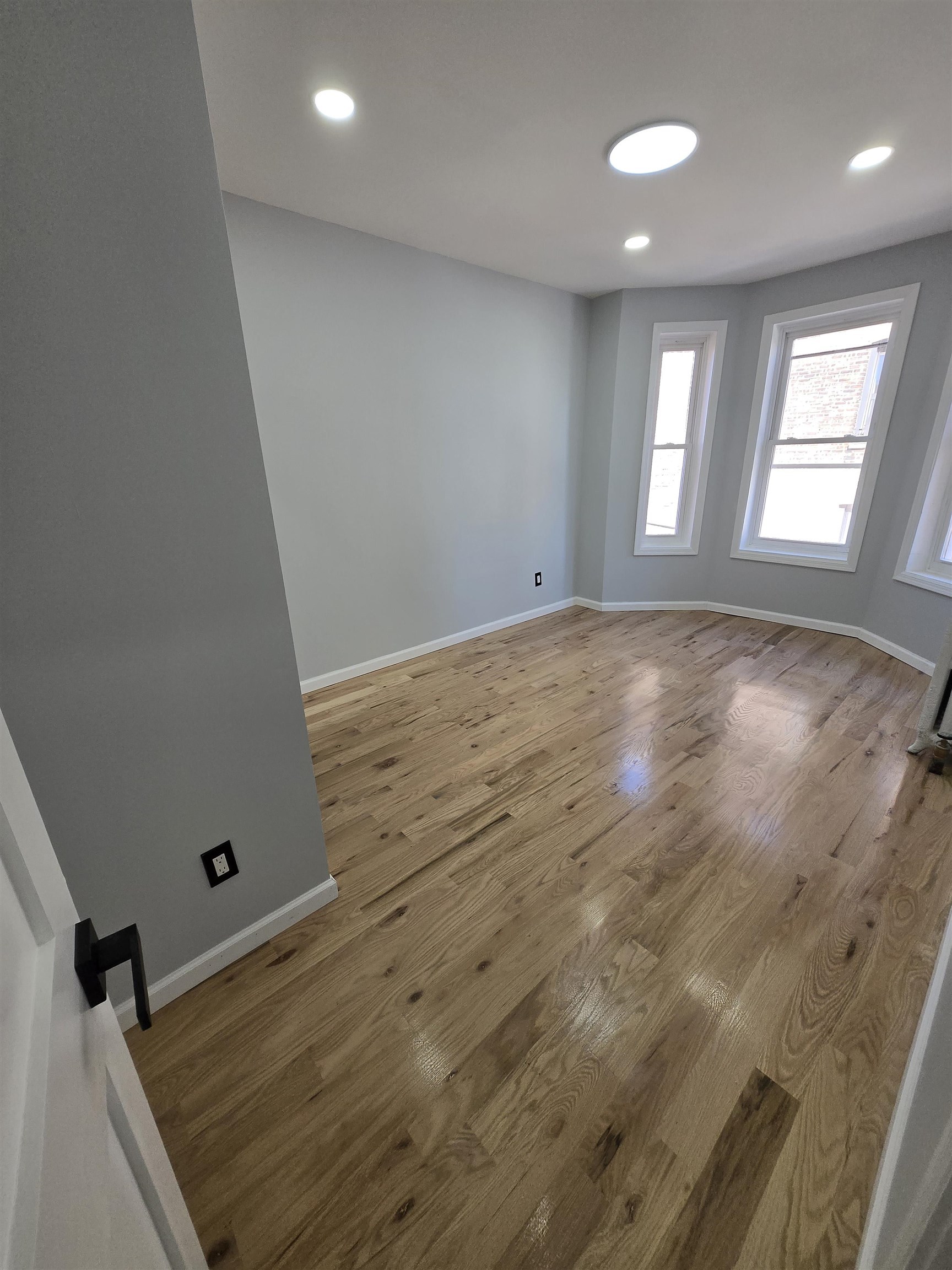 236 Fulton Ave – photo 5