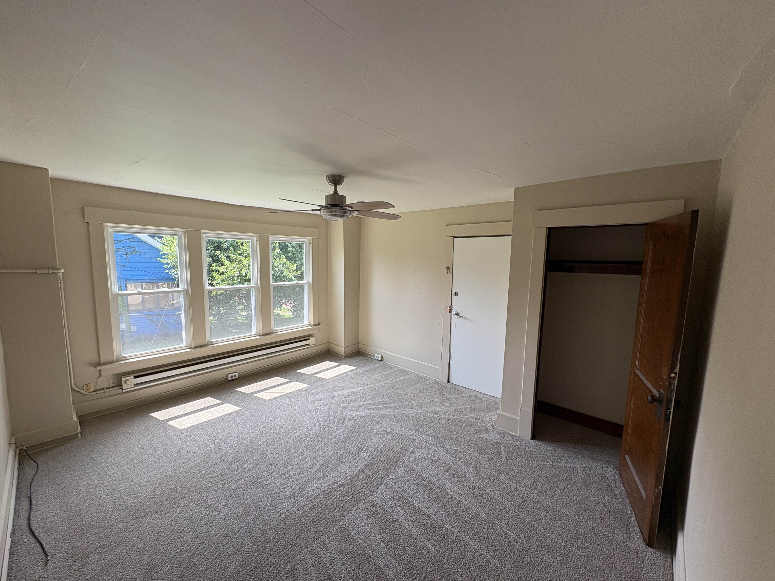 136 Park Ave SW unit 4 – photo 5