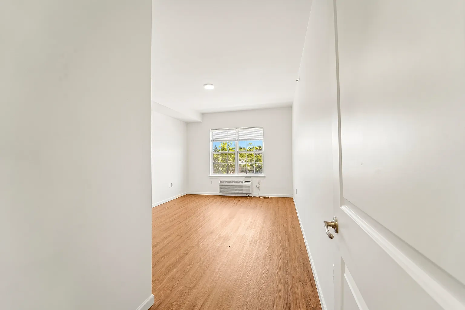 111 Glenwood – photo 4