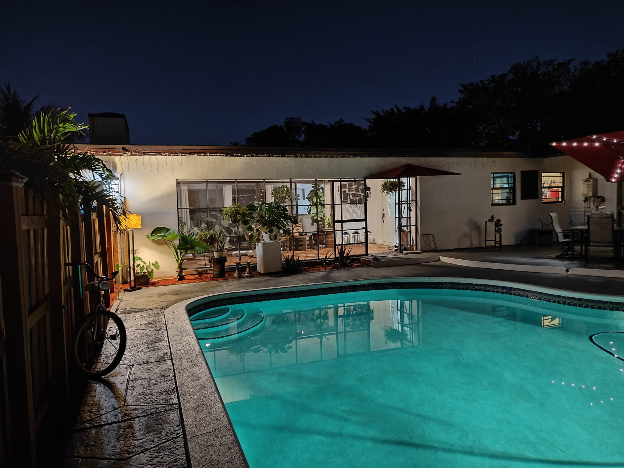 2835 Dewey St – photo 5