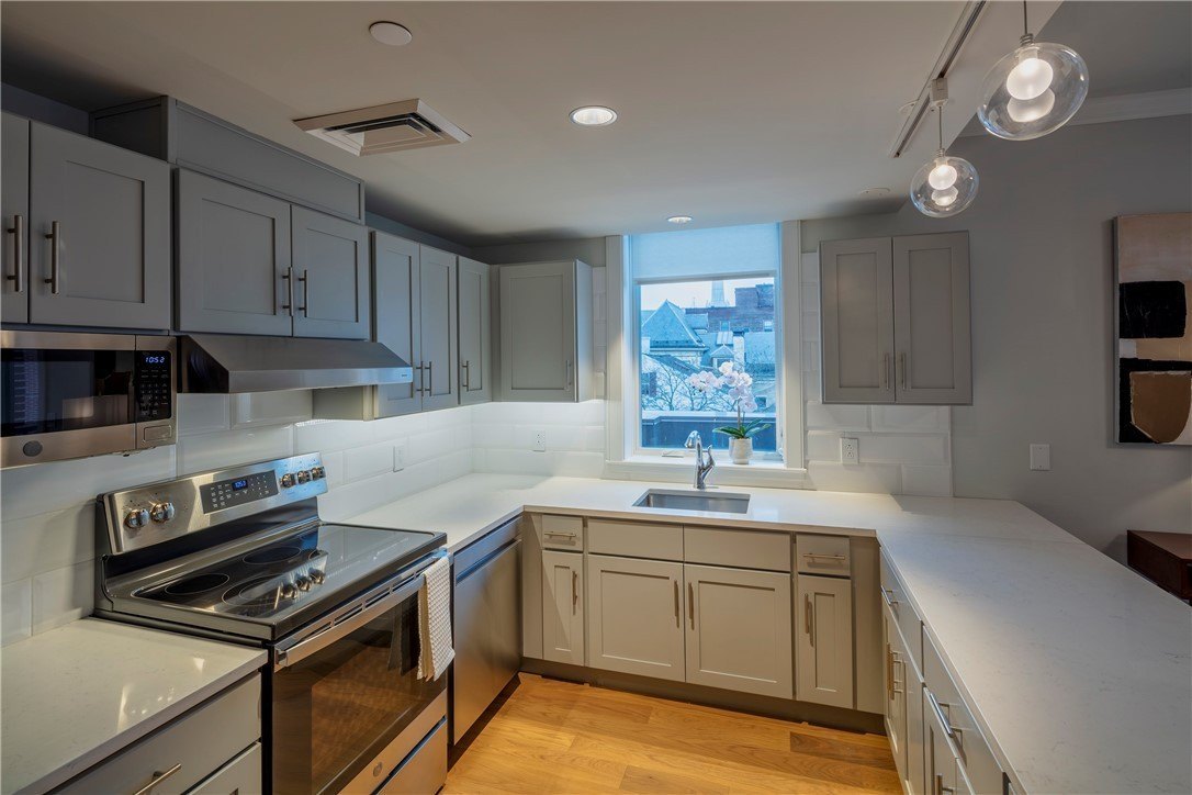 105 W Court St – photo 5