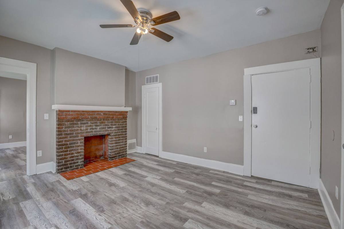 5211 Montgomery Rd unit C – photo 4