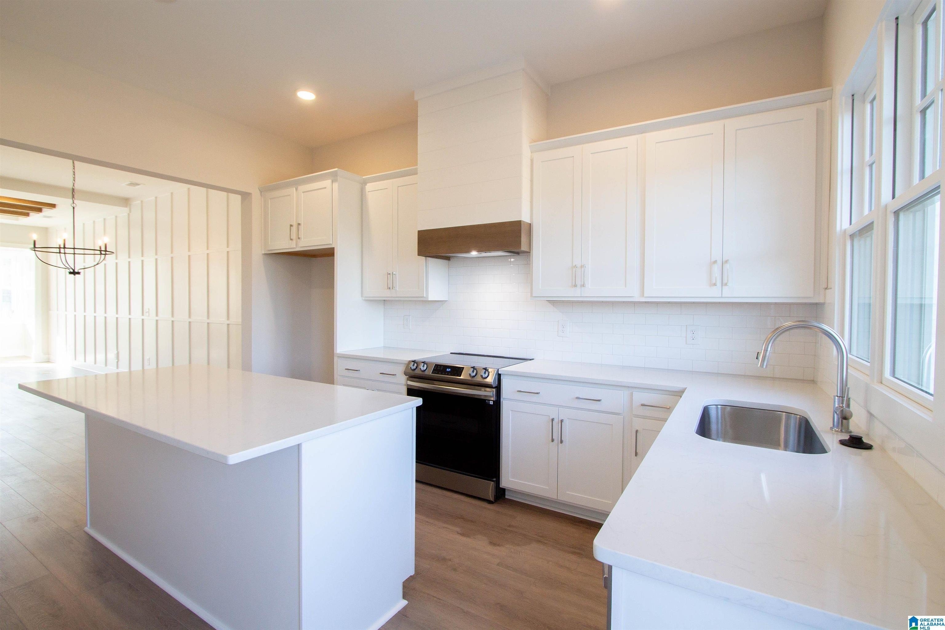 1188 Windsor Sq – photo 5