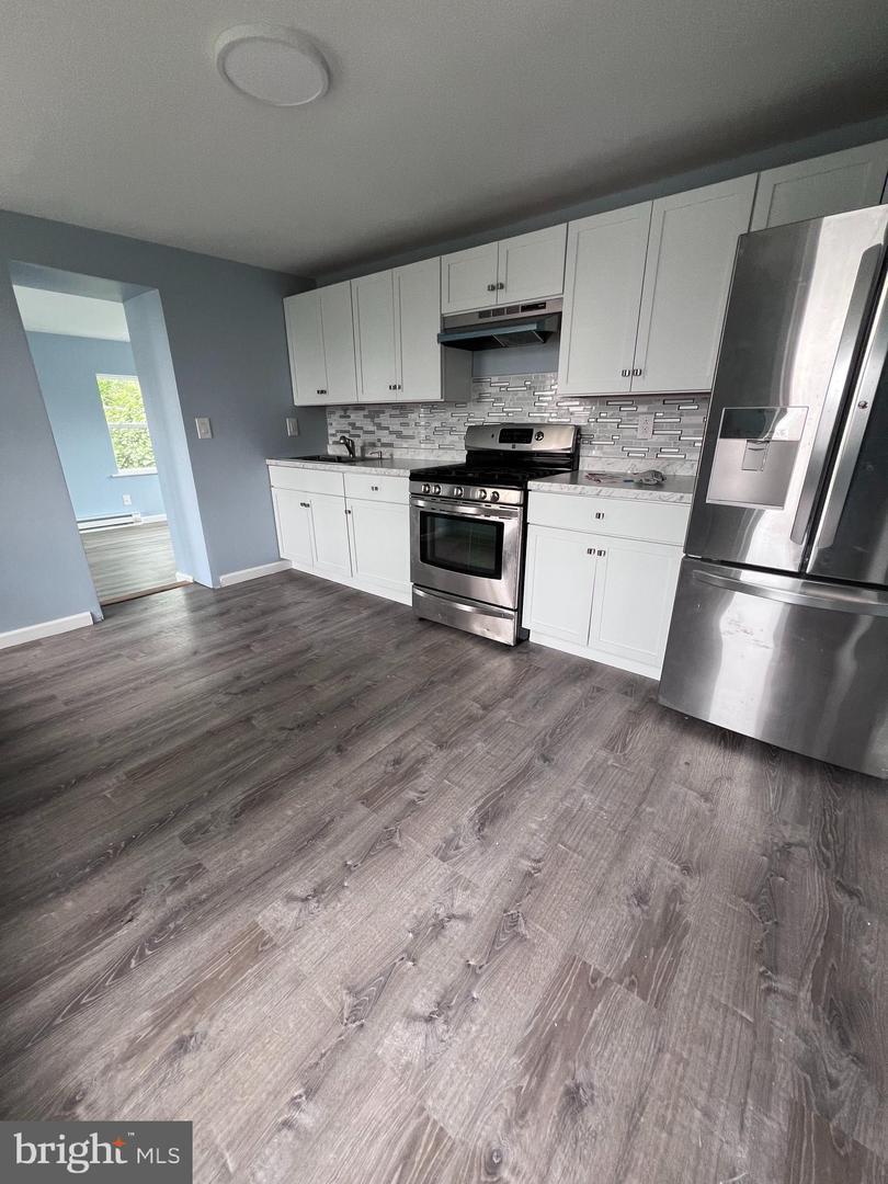 307 Fairview St unit 2FL – photo 5