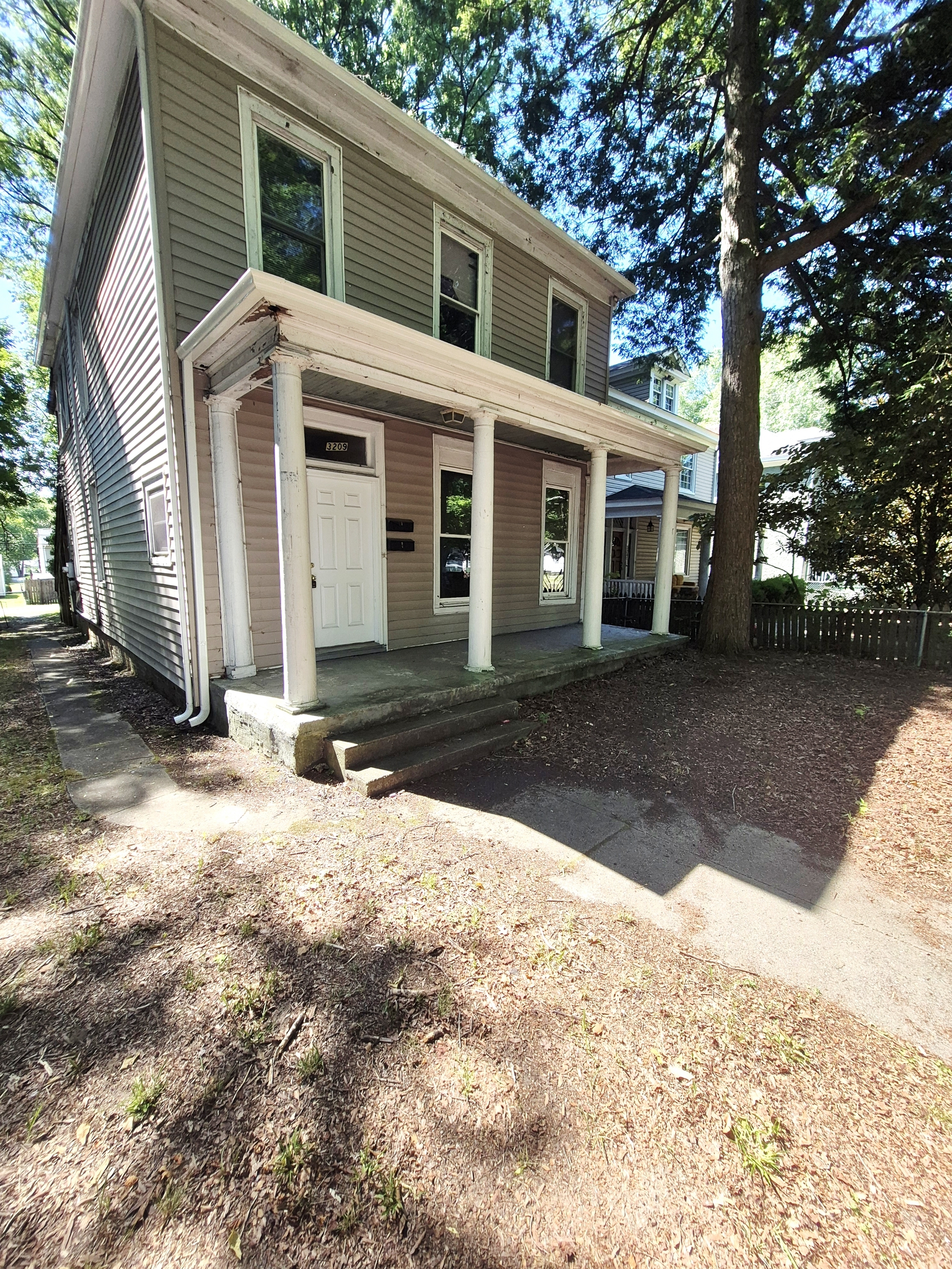 3209 3rd Ave unit B – photo 1
