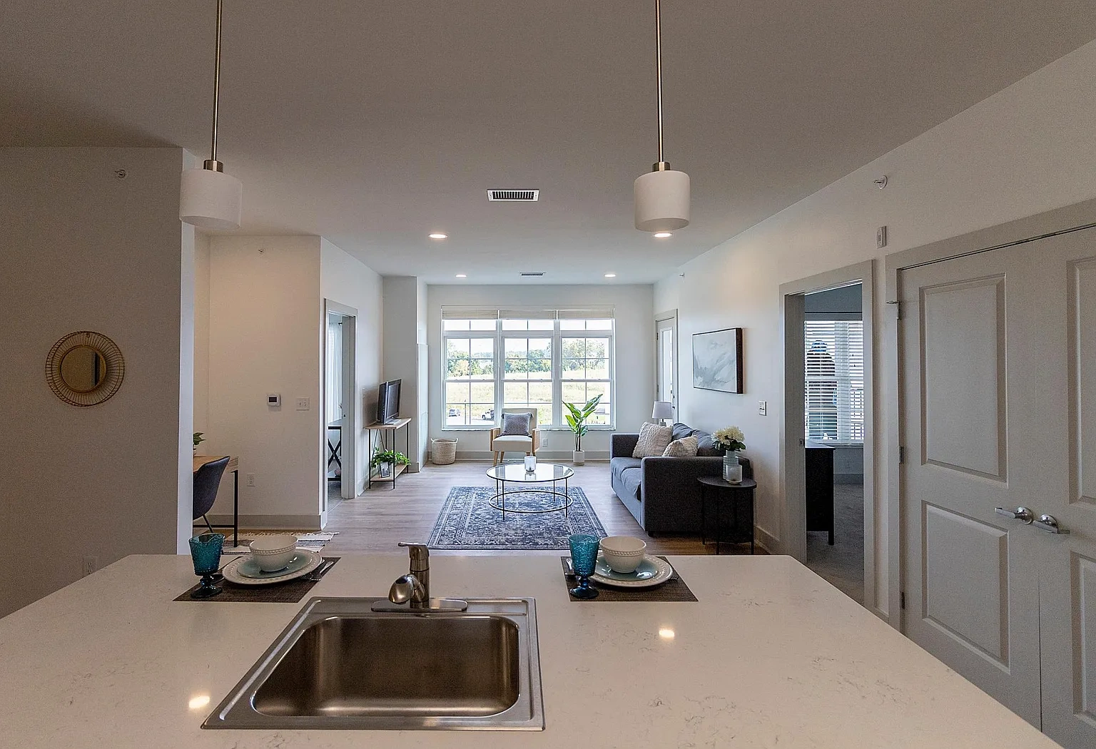 DeLaet's Landing - 99 New Broadway – photo 1