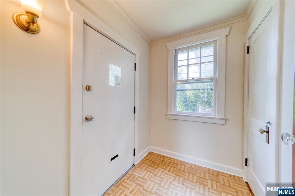 824 Linden Ave – photo 3