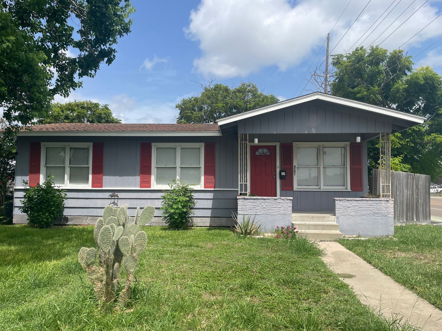 4501 Moravian Dr – photo 1