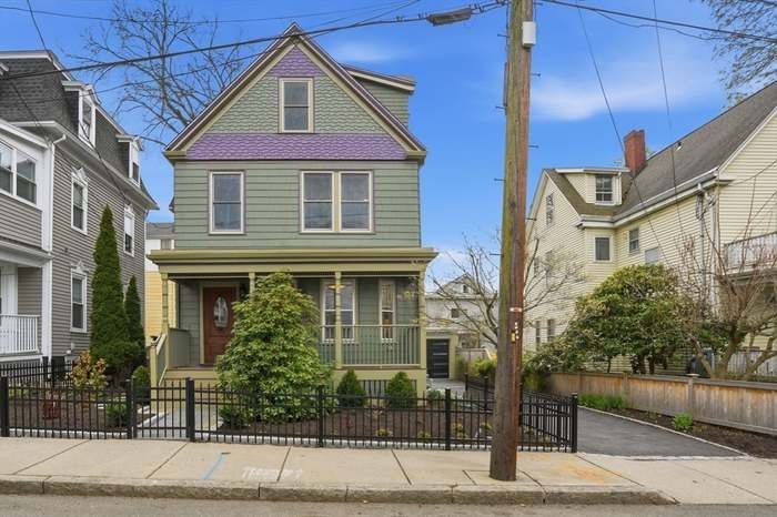 16 Claremon St – photo 1