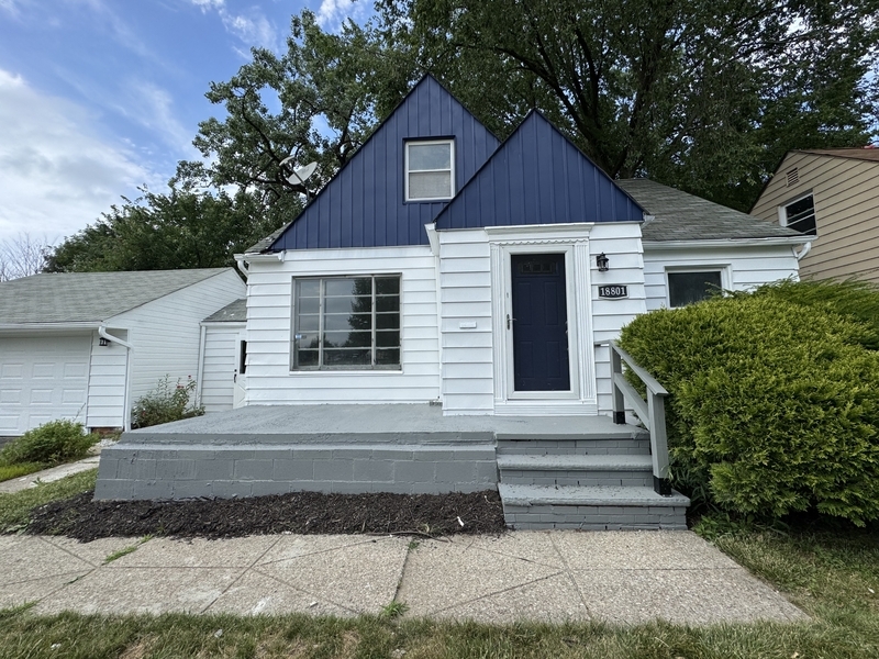 18801 Invermere Ave – photo 2