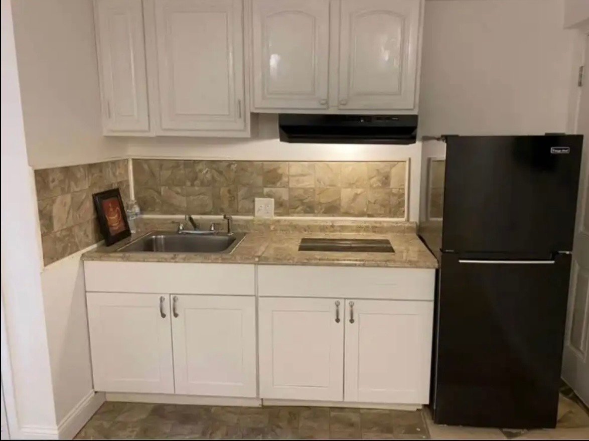 6430 Gildar St – photo 2