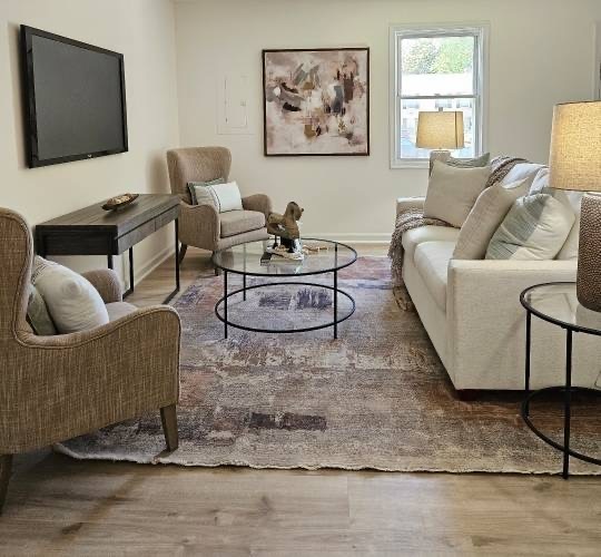 7 N Aurora St – photo 2