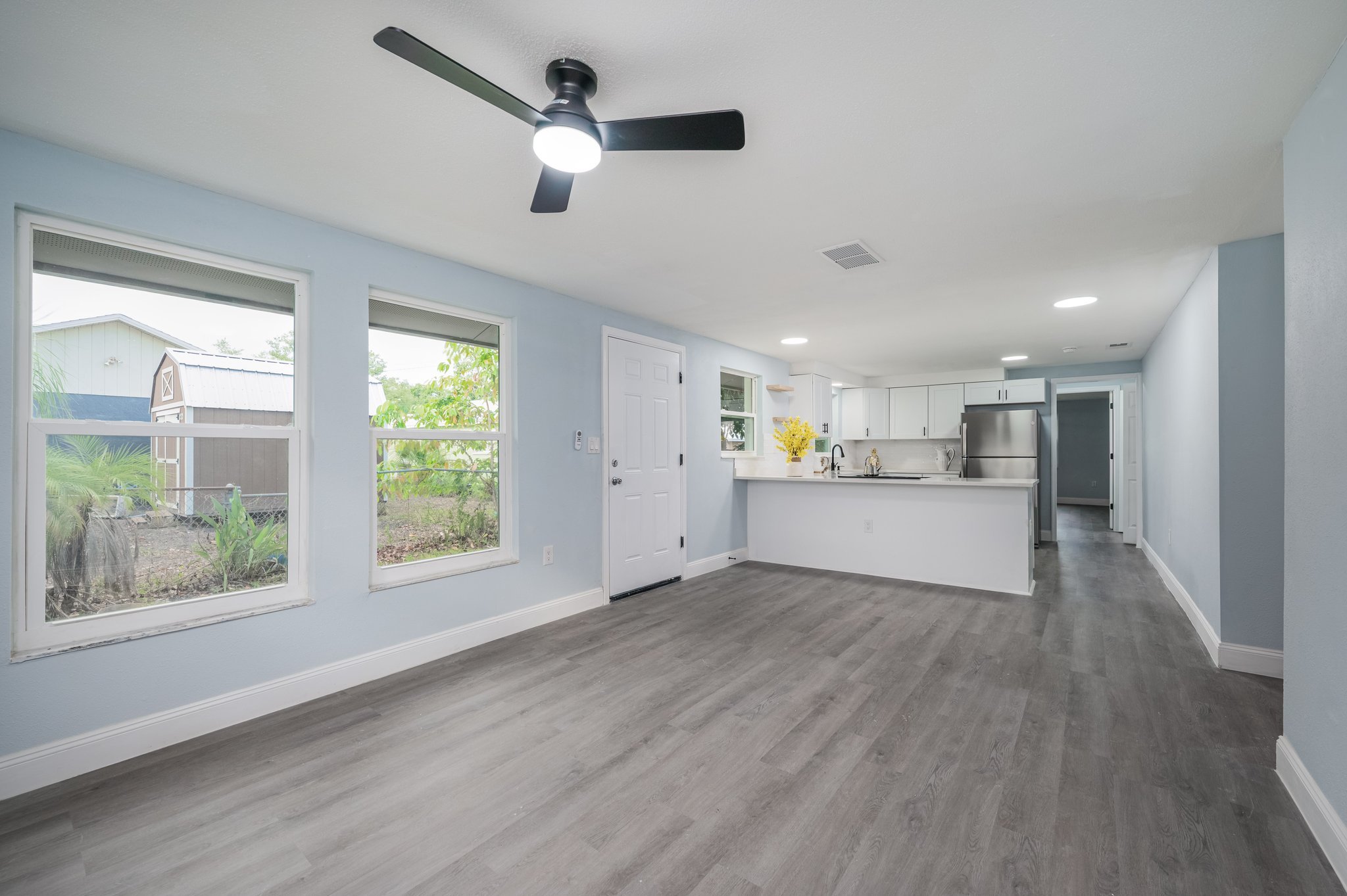 1016 7th St E – photo 2