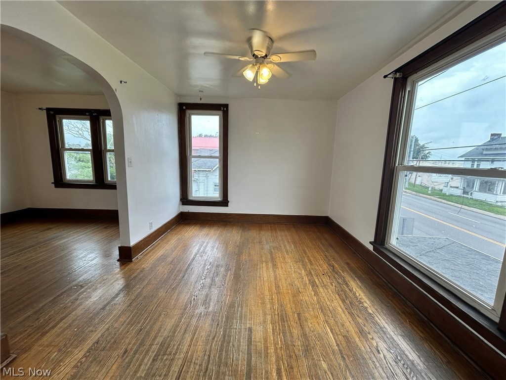 2520 Sunset Blvd – photo 2