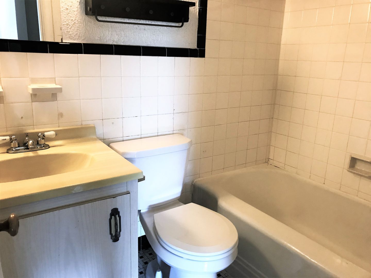 214 S Highland Ave unit G – photo 4