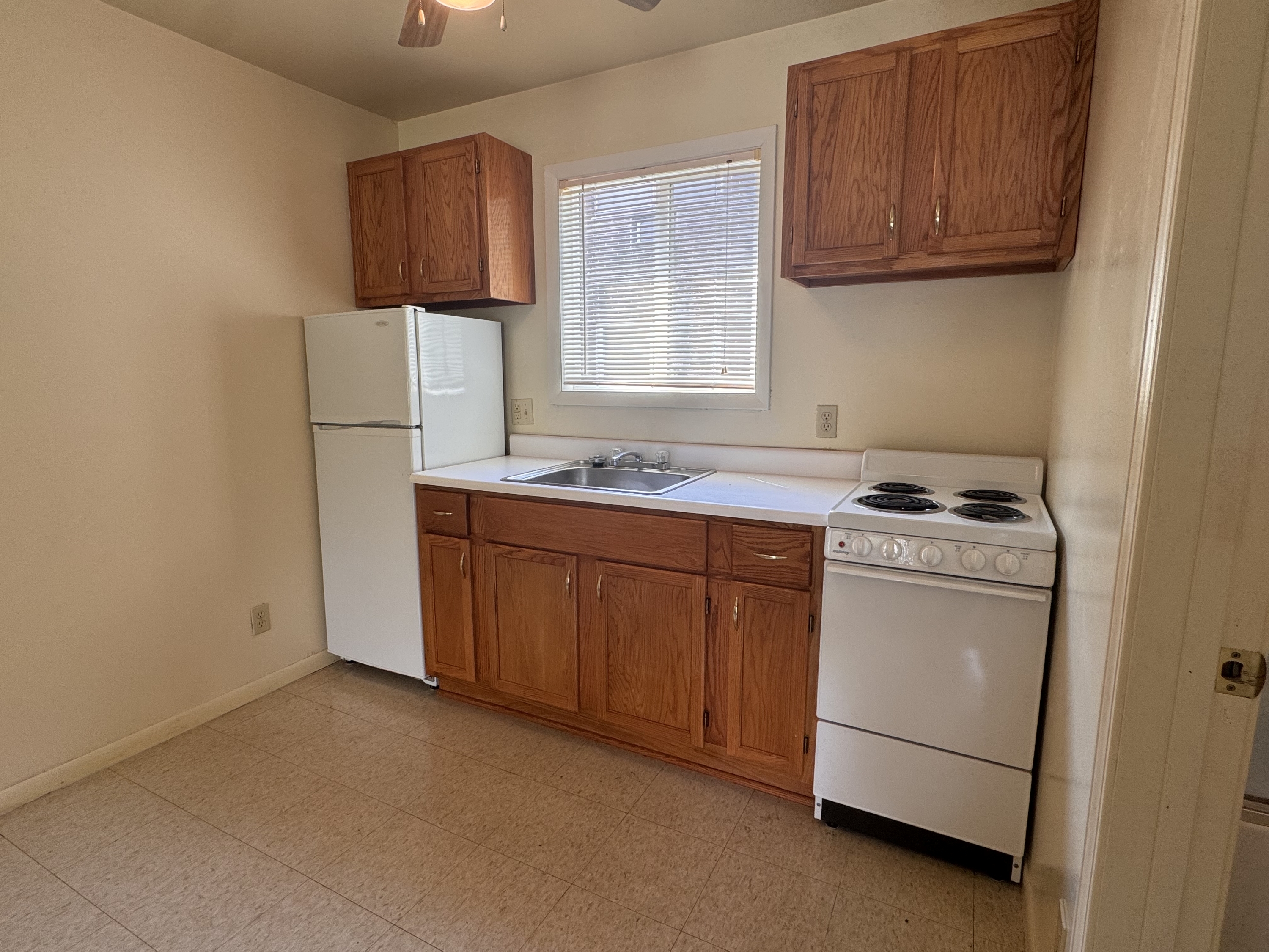 510 S Hays Ave unit # 9 – photo 2