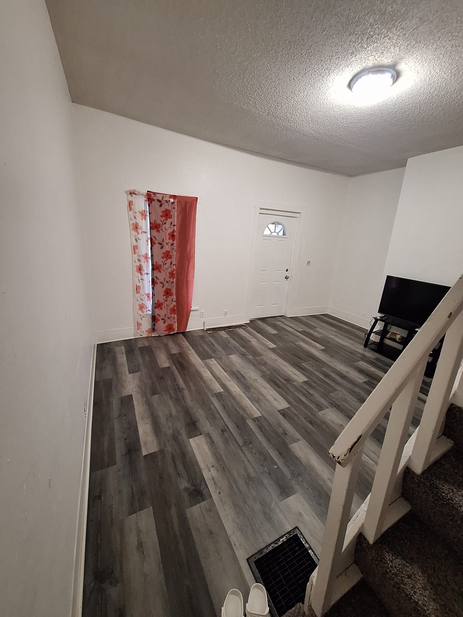 516 Scott St unit 1 – photo 1