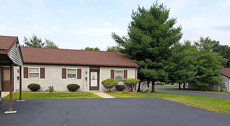 Newton Village Commons – photo 1