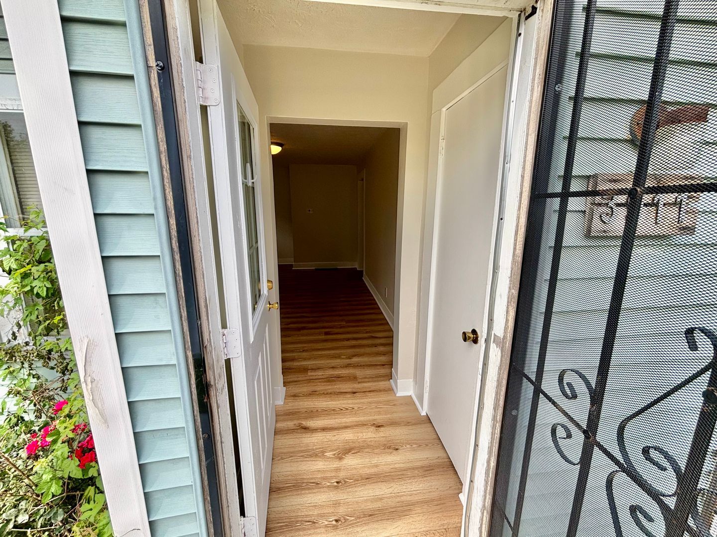 3911 Larkwood Ave – photo 4