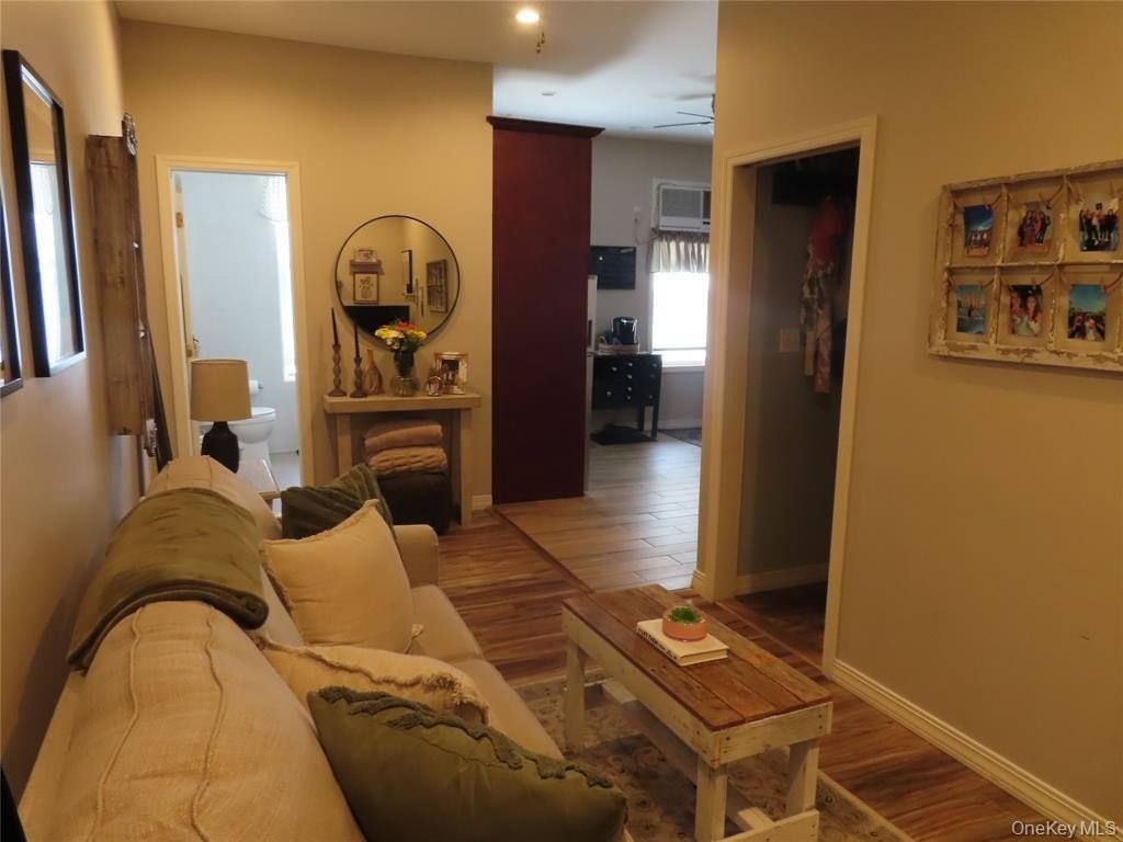 33 Deer Park Ave #2C – photo 5