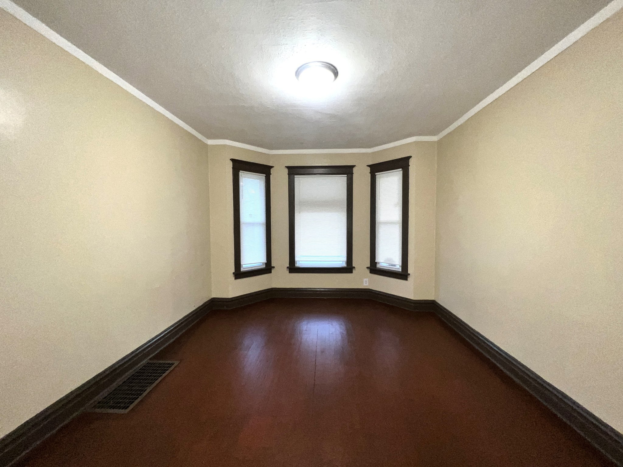 12015 S Stewart Ave – photo 3