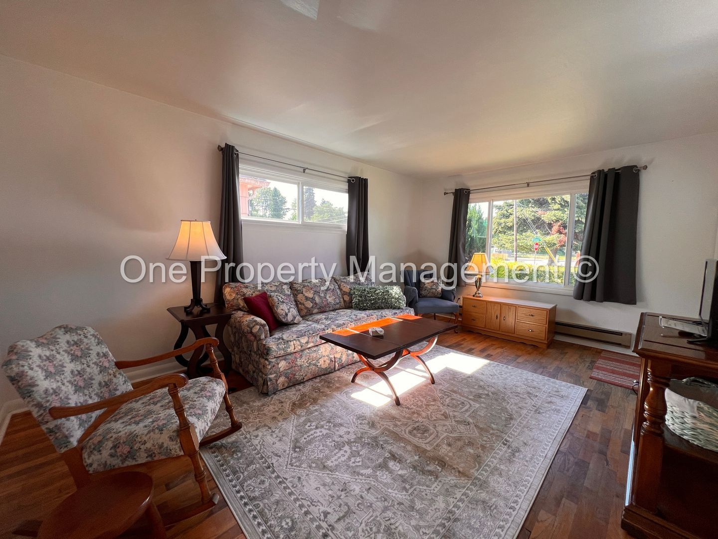 306 Douglas St – photo 3
