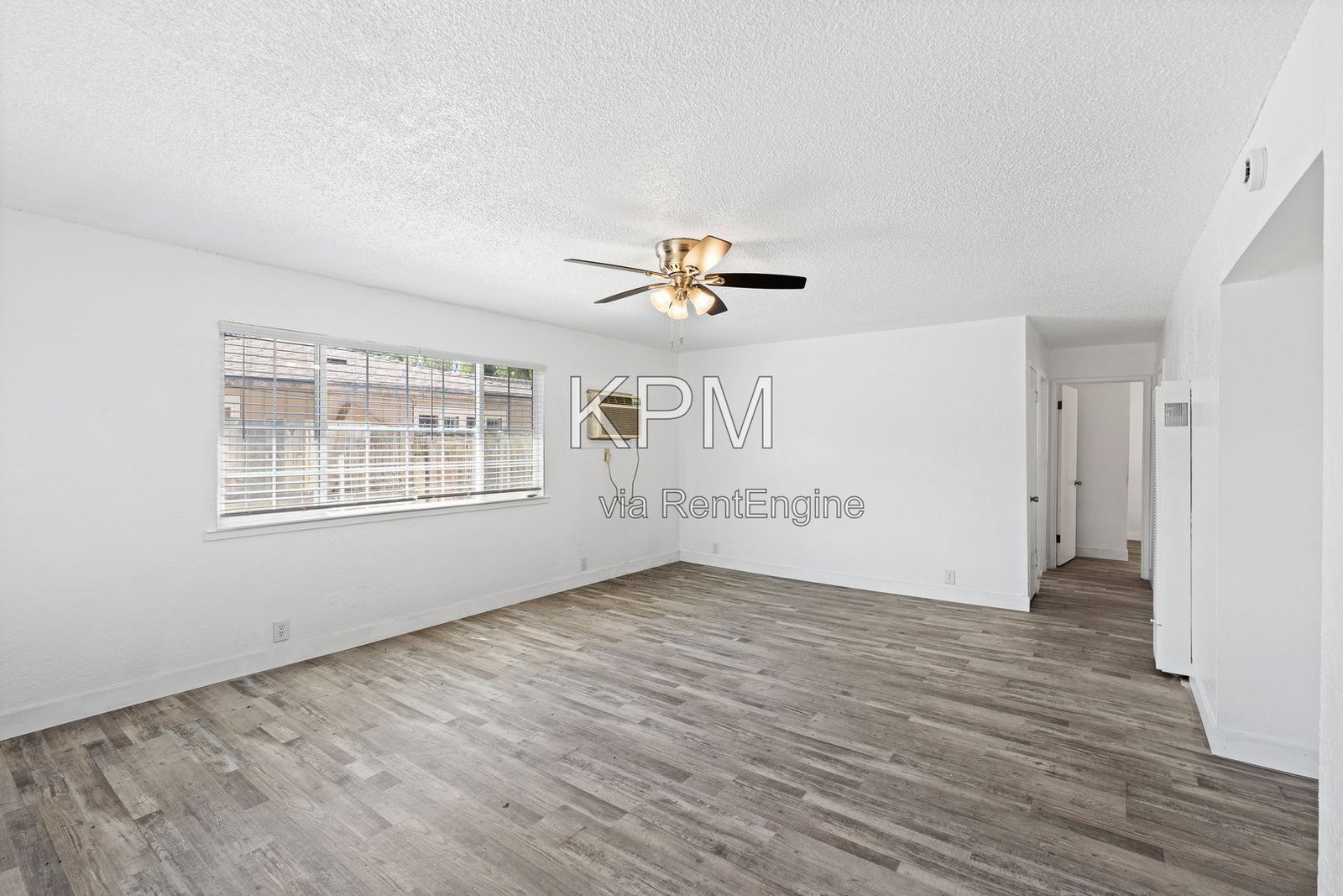 527 N Lillian Ave – photo 5