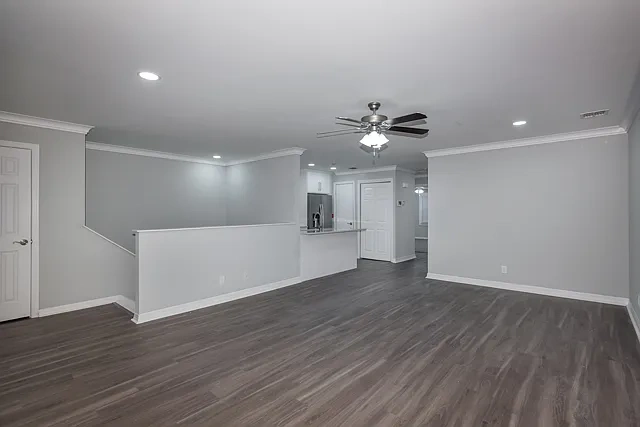 Fairfield Courtyard East At Farmingdale – photo 2