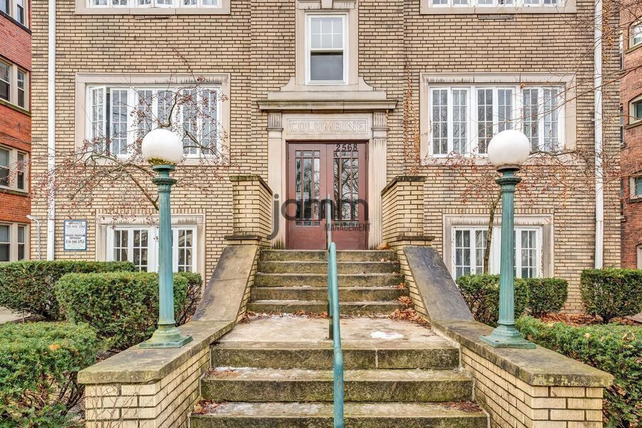 2568 Overlook Rd – photo 3
