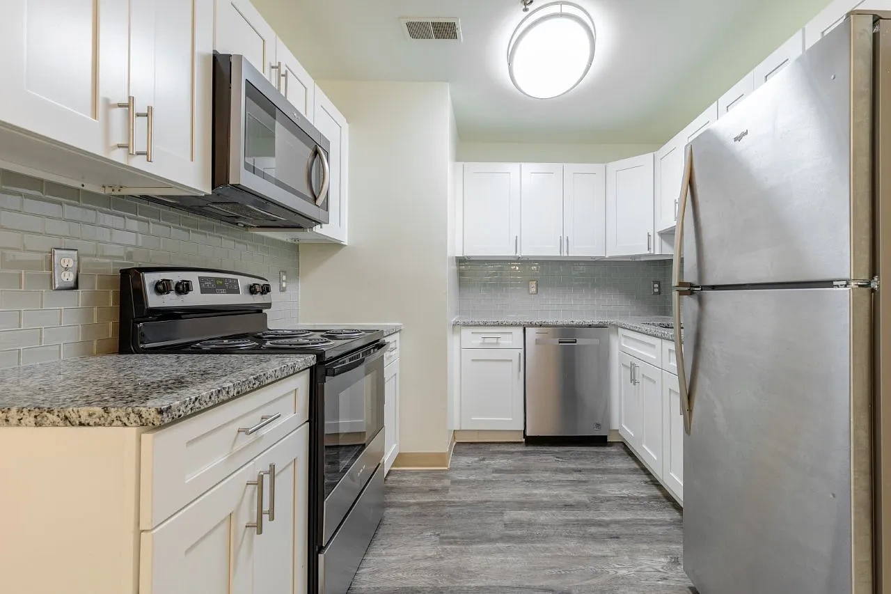 Cannon and Westover Apartment Homes – photo 1