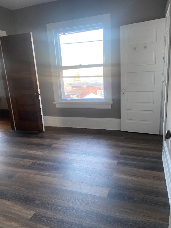 283 Park Ave W unit 3 – photo 5