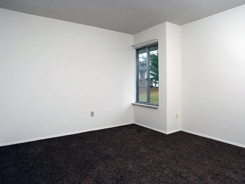 Park Avenue West Apartments and Townhomes – photo 5
