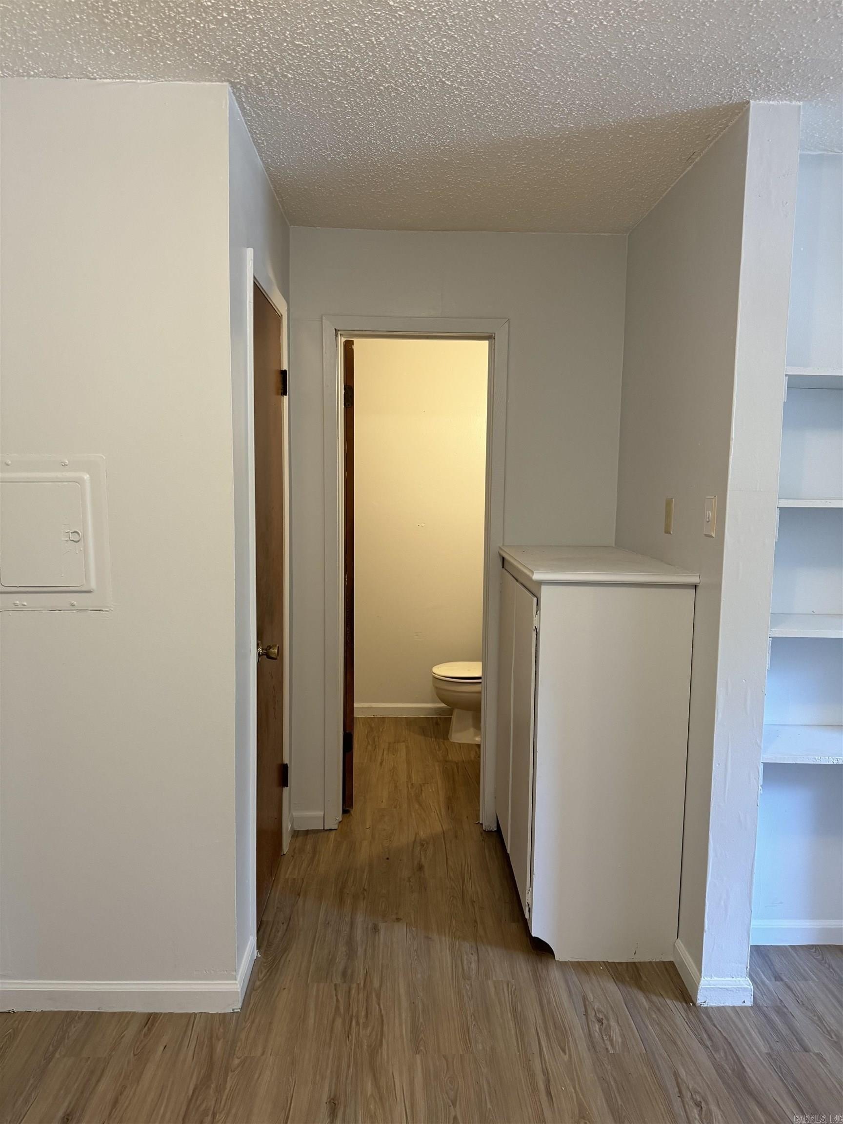 1600 N Lane St – photo 2