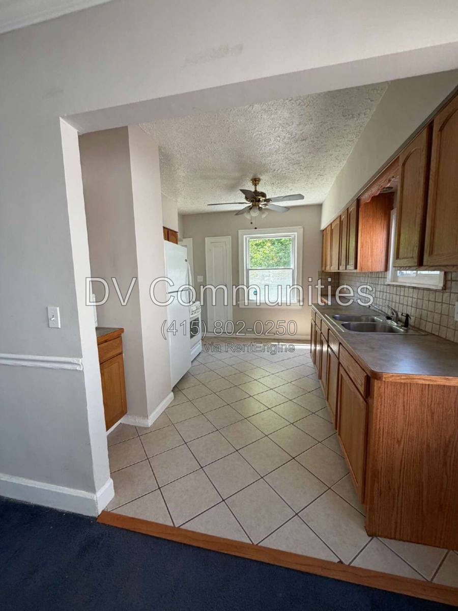 9110 Rosewood Ave – photo 5